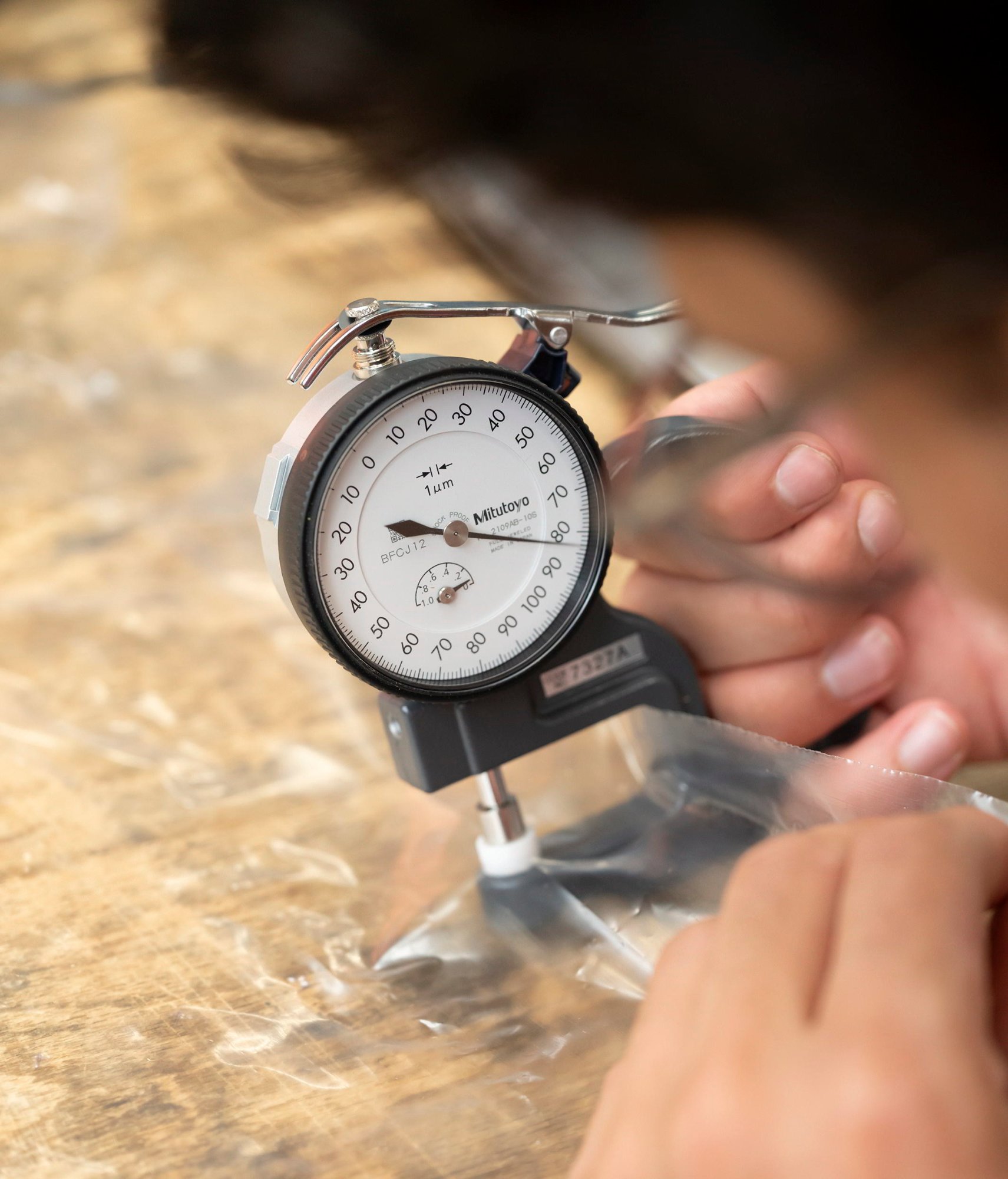 Shooting plasturgie - technicien avec moule